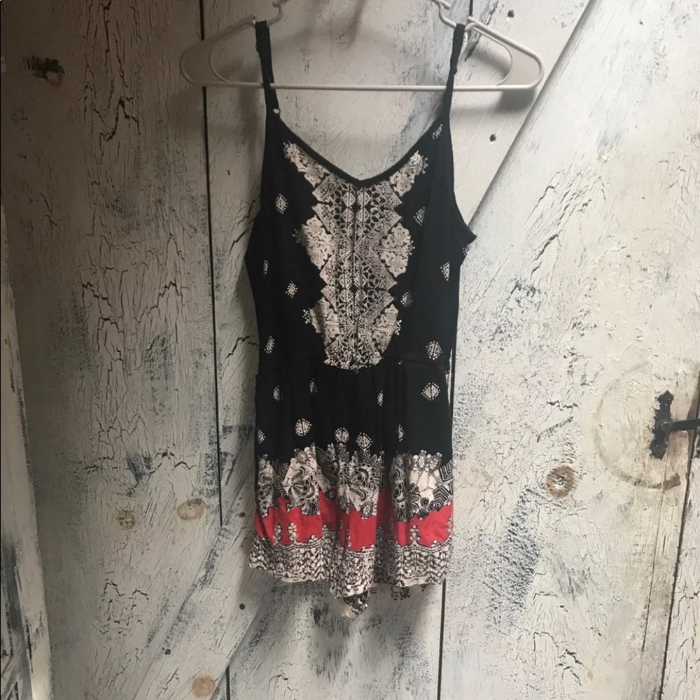 Romper - Picture 2 of 3